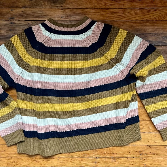 Madewell stripped, cropped sweater. Size small - Picture 5 of 6